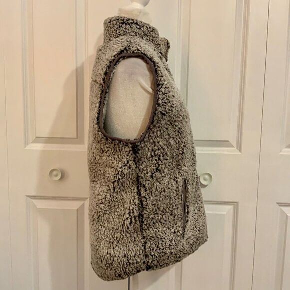 Thread & Supply Grey Sherpa Vest Zippered Closure Small - Picture 7 of 11
